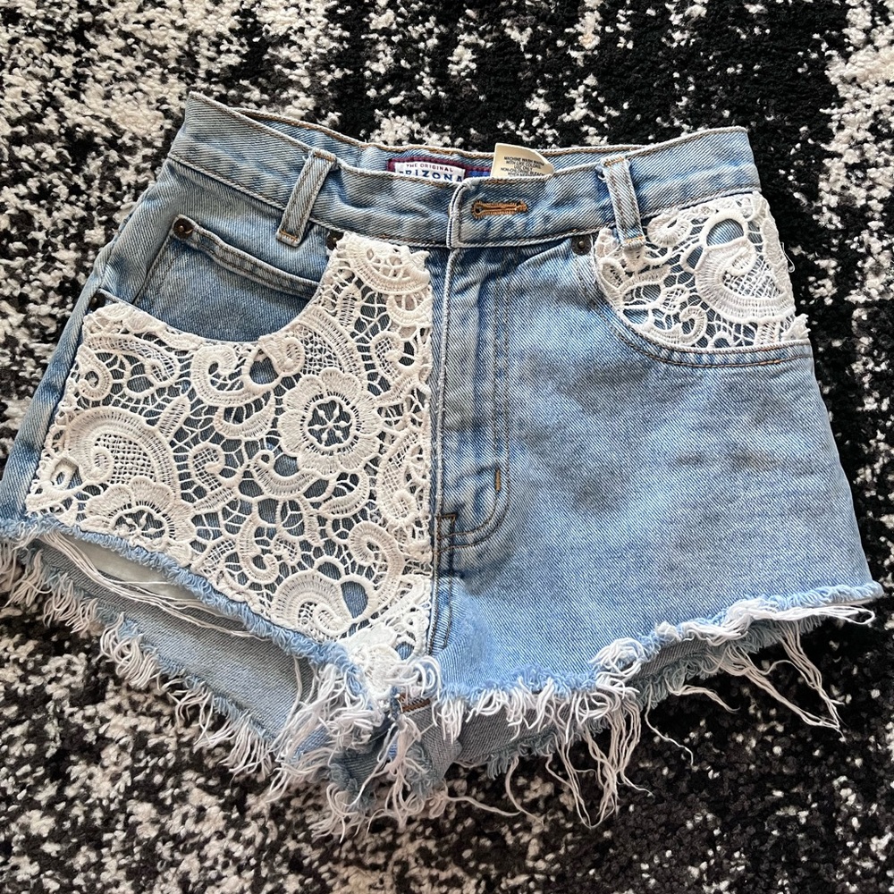 Blue short jeans